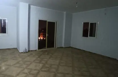 شقة - 3 غرف نوم - 2 حمامات للايجار في شارع الجزيرة - المستثمرين الجنوبية - مدينة القاهرة الجديدة - القاهرة