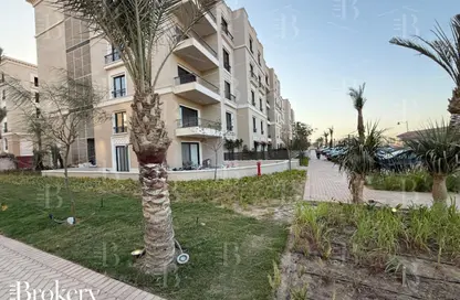 Apartment - 3 Bedrooms - 3 Bathrooms for sale in Village West - Sheikh Zayed Compounds - Sheikh Zayed City - Giza Apartment - 3 Bedrooms - 3 Bathrooms for sale in Village West - Sheikh Zayed Compounds - Sheikh Zayed City - Giza