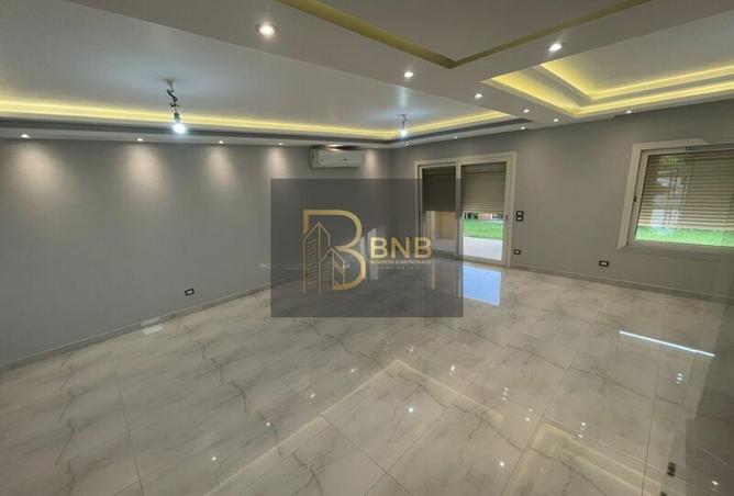 8178817 - Property Image 2