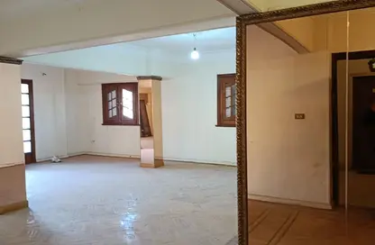 Apartment - 3 Bedrooms - 2 Bathrooms for sale in Trablous St. - 6th Zone - Nasr City - Cairo
