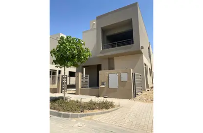 فيلا - 4 غرف نوم - 3 حمامات للبيع في ذا كراون - طريق مصر اسكندرية الصحراوي - مدينة 6 أكتوبر - الجيزة