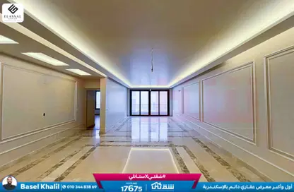 Apartment - 3 Bedrooms - 2 Bathrooms for sale in Abd Al Hameed El Deeb St. - Tharwat - Hay Sharq - Alexandria