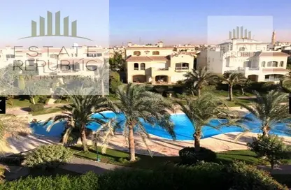 فيلا - 7 غرف نوم - 7 حمامات للبيع في الباتيو 1 - المستثمرين الشمالية - مدينة القاهرة الجديدة - القاهرة