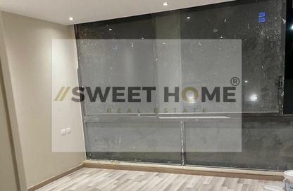 Apartment - 2 Bedrooms - 2 Bathrooms for sale in Lake View Residence - 5th Settlement Compounds - The 5th Settlement - New Cairo City - Cairo