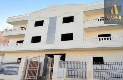 Apartment - 3 Bedrooms - 3 Bathrooms for sale in West Somid Road - West Somid - 6 October City - Giza