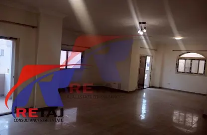 شقة - 3 غرف نوم - 2 حمامات للايجار في شارع الجزيرة - المستثمرين الجنوبية - مدينة القاهرة الجديدة - القاهرة