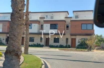 Townhouse - 6 Bedrooms - 6 Bathrooms for sale in Azzar - 5th Settlement Compounds - The 5th Settlement - New Cairo City - Cairo