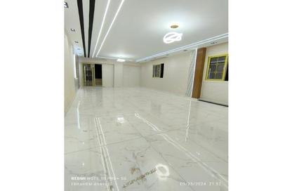 Apartment - 3 Bedrooms - 1 Bathroom for sale in Gate 3 old - Khafre - Hadayek El Ahram - Giza
