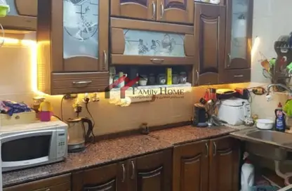 Apartment - 2 Bedrooms - 1 Bathroom for sale in Masaken Zahraa Nasr City St. - Zahraa Madinat Nasr - Nasr City - Cairo