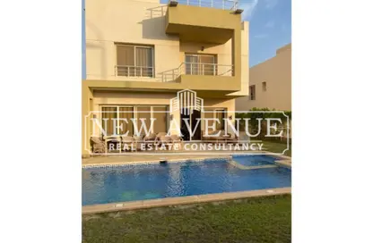 فيلا - 4 غرف نوم - 6 حمامات للبيع في جراند هايتس - التوسعات الشمالية - مدينة 6 أكتوبر - الجيزة