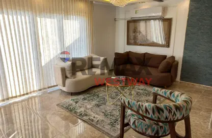 (بنتهاوس  (روف - 4 غرف نوم - 4 حمامات للايجار في بروميناد ريزيدنس - طريق مصر اسكندرية الصحراوي - مدينة 6 أكتوبر - الجيزة