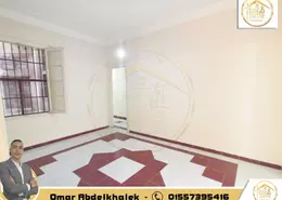 Apartment - 6 Bedrooms - 2 Bathrooms for rent in Camp Chezar - Hay Wasat - Alexandria