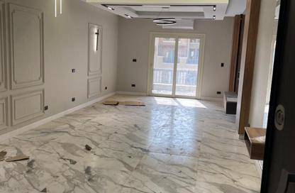 Apartment - 3 Bedrooms - 2 Bathrooms for sale in Maadi View - El Shorouk Compounds - Shorouk City - Cairo
