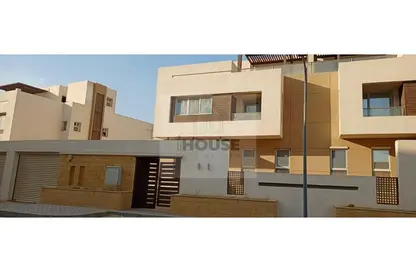 تاون هاوس - 5 غرف نوم - 5 حمامات للبيع في كمبوند اب فيل - طريق مصر اسكندرية الصحراوي - مدينة 6 أكتوبر - الجيزة