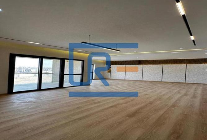 8033726 - Property Image 3