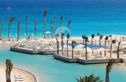 Chalet - 2 Bedrooms - 3 Bathrooms for sale in Hacienda West - Ras Al Hekma - North Coast