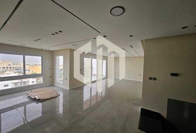 8324648 - Property Image 2