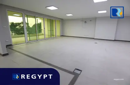 Full Floor - Studio - 5 Bathrooms for rent in Cornish El Nile St. - Maadi - Hay El Maadi - Cairo