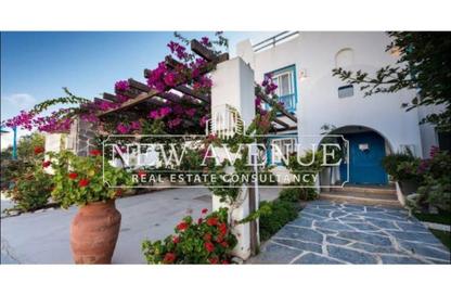 Chalet - 2 Bedrooms - 2 Bathrooms for sale in Mountain View - Ras Al Hekma - North Coast