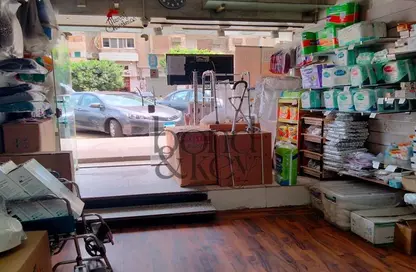 محل تجاري - استوديو - 1 حمام للبيع في شارع نخله المطيعي - ميدان تريومف - النزهة - القاهرة