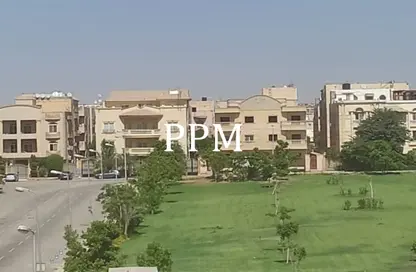 Apartment - 3 Bedrooms - 1 Bathroom for rent in Al Shaimaa St. - Area F - Ganoob El Acadimia - New Cairo City - Cairo