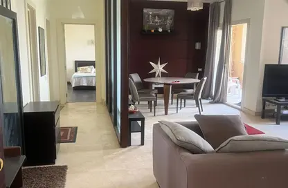 شقة - 2 غرف نوم - 2 حمامات للبيع في ذا فيلدج - المستثمرين الجنوبية - مدينة القاهرة الجديدة - القاهرة