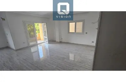 Apartment - 3 Bedrooms - 3 Bathrooms for sale in Al Sheikh Hassan Maamoun St. - El Yasmeen 7 - El Yasmeen - New Cairo City - Cairo