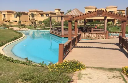 Townhouse - 4 Bedrooms - 4 Bathrooms for sale in Royal Meadows - Sheikh Zayed Compounds - Sheikh Zayed City - Giza