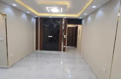 Apartment - 2 Bedrooms - 1 Bathroom for rent in Al Madrasa Al Fanyah St. - Al Nadi Al Ahly - Nasr City - Cairo