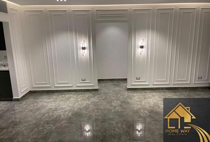 8260020 - Property Image 3