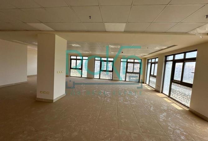 8377909 - الصورة الرئيسية للعقار