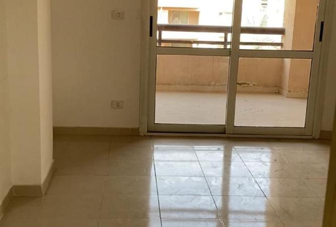 8183425 - Property Image 2