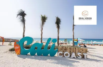 Chalet - 2 Bedrooms - 2 Bathrooms for sale in Cali Coast - Ras Al Hekma - North Coast