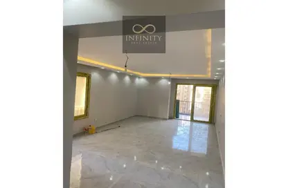 Apartment - 3 Bedrooms - 2 Bathrooms for rent in Zahraa El Maadi - Hay El Maadi - Cairo
