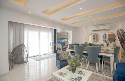 Penthouse - 3 Bedrooms - 2 Bathrooms for sale in Al Geish Road - Laurent - Hay Sharq - Alexandria