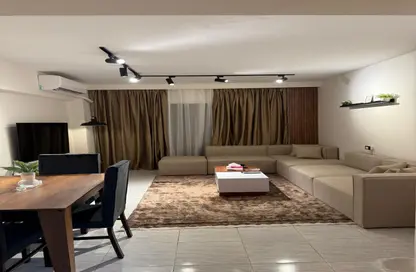 شقة - 2 غرف نوم - 1 حمام للايجار في شارع عمر بن الخطاب - الرحاب المرحلة الرابعة - الرحاب - مدينة القاهرة الجديدة - القاهرة