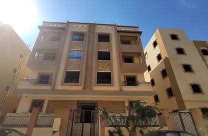 شقة - 3 غرف نوم - 2 حمامات للبيع في الحي 300 - التوسعات الشمالية - مدينة 6 أكتوبر - الجيزة