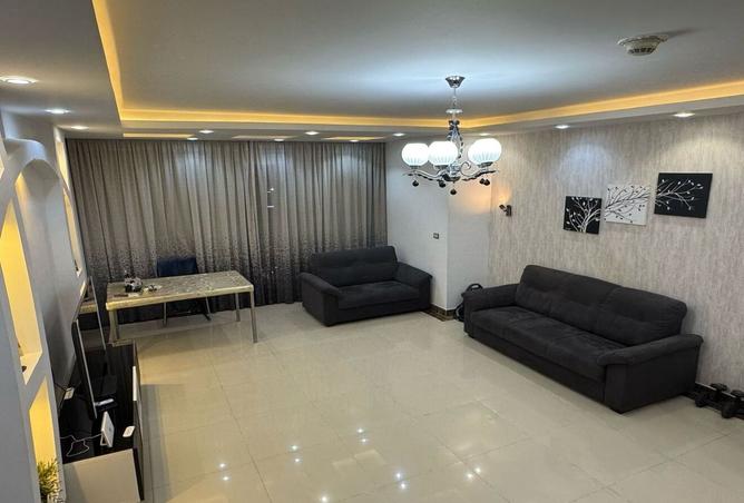 8042880 - Property Image 3
