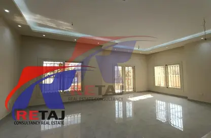 Apartment - 3 Bedrooms - 3 Bathrooms for rent in Area G - Ganoob El Acadimia - New Cairo City - Cairo