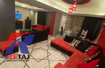 Apartment - 3 Bedrooms - 1 Bathroom for rent in Al Tayaran St. - Rabaa Al Adaweyah - Nasr City - Cairo