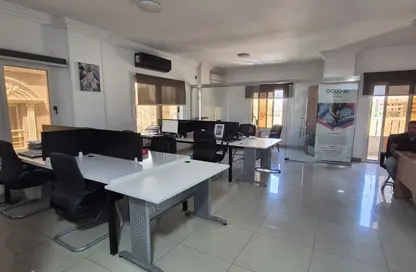Co-Working Space - Studio - 2 Bathrooms for rent in Beram Al Tunsi St. - Al Narges 1 - Al Narges - New Cairo City - Cairo