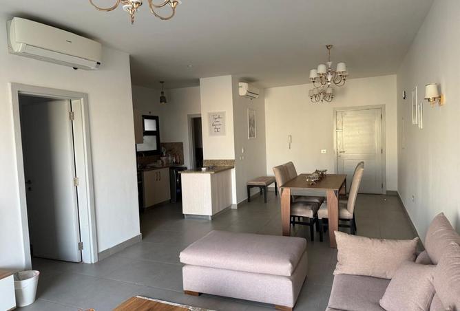 8176580 - Property Main Image