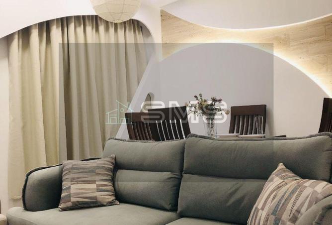 8153860 - Property Image 2