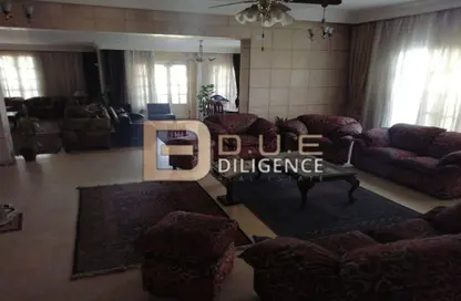 Apartment - 4 Bedrooms - 2 Bathrooms for sale in Hassan Ma'moon St. - 6th Zone - Nasr City - Cairo
