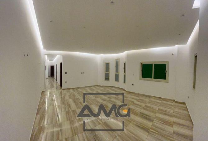 8493378 - Property Image 2