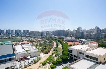 شقة - 3 غرف نوم - 3 حمامات للبيع في سموحة - حي شرق - الاسكندرية