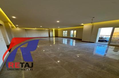 شقة - 3 غرف نوم - 2 حمامات للايجار في شارع الجزيرة - المستثمرين الجنوبية - مدينة القاهرة الجديدة - القاهرة