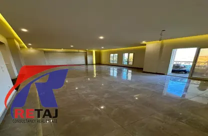 Apartment - 3 Bedrooms - 2 Bathrooms for rent in Al Gezira St. - South Investors Area - New Cairo City - Cairo