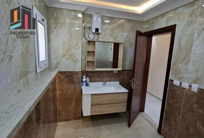 8431833 - Property Image 3