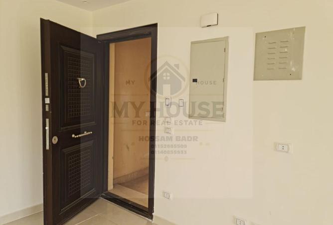 8326367 - Property Image 2